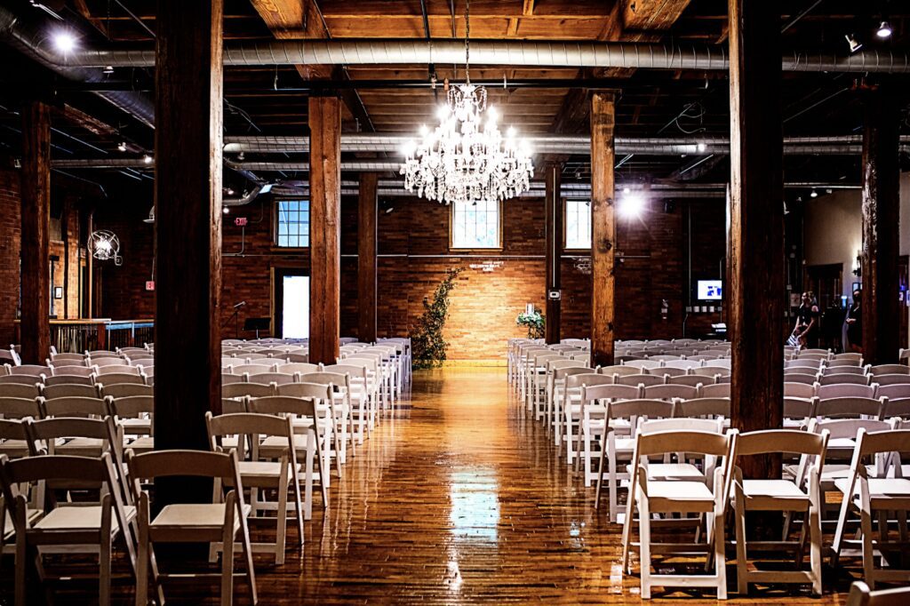 wedding venues with rooms for guests